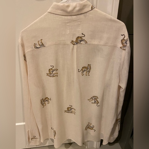 Rails leopard button down shirt size small - Picture 2 of 4